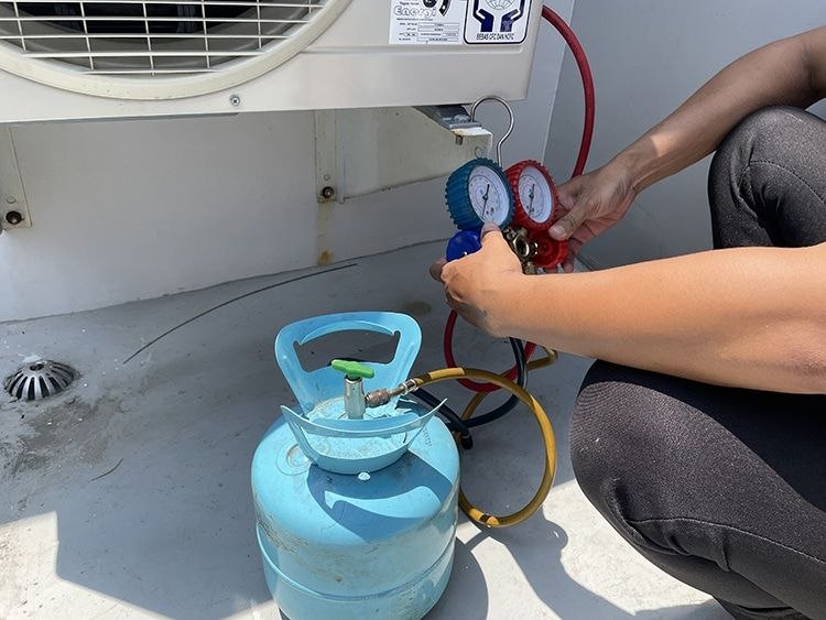 Isi Freon AC Tangsel
